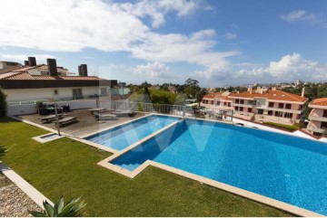 Apartment 4 Bedrooms in Cascais e Estoril