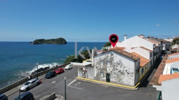 House 3 Bedrooms in Vila Franca do Campo (São Miguel)