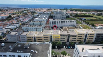 Apartment 3 Bedrooms in Ponta Delgada (São José)