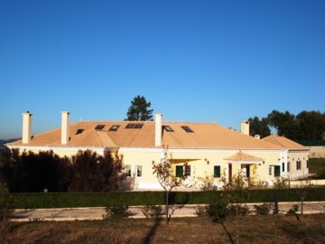 Country homes 6 Bedrooms in Serra e Junceira
