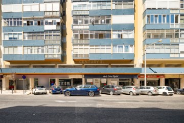 Apartamento 4 Quartos em Benfica
