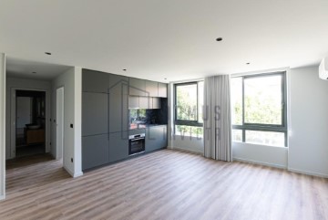 Apartamento 1 Quarto em Mafamude e Vilar do Paraíso