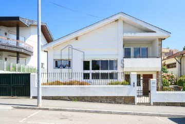 Maison 3 Chambres à Santa Marinha e São Pedro da Afurada