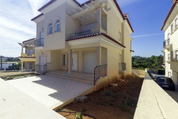 Maison 5 Chambres à São Martinho do Bispo e Ribeira de Frades