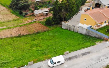 Terreno em Miragaia e Marteleira