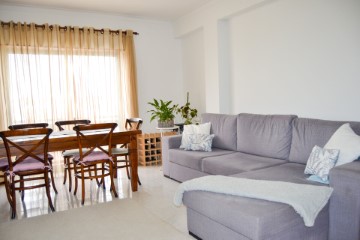 Apartment 3 Bedrooms in Lourinhã e Atalaia