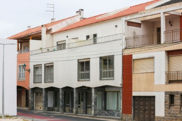 Building in Lourinhã e Atalaia