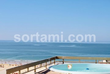 Apartment 4 Bedrooms in Portimão