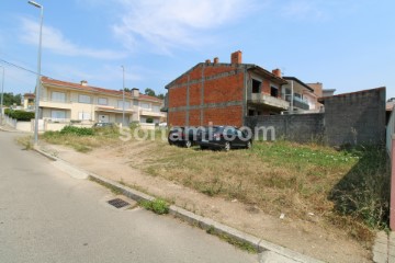 Terreno em Campo e Sobrado