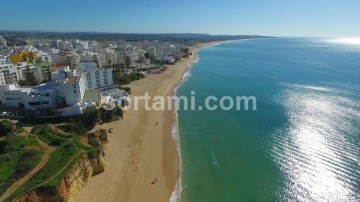 Apartamento 3 Quartos em Armação de Pêra