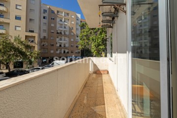 Apartamento 3 Quartos em Faro (Sé e São Pedro)