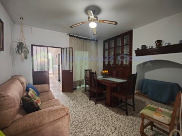House 5 Bedrooms in Villablanca