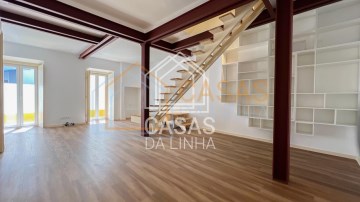 Apartment 3 Bedrooms in Alcântara