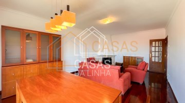 Apartment 2 Bedrooms in Carcavelos e Parede