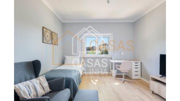 Apartamento 3 Quartos em Carcavelos e Parede