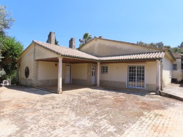 Maison 3 Chambres à Pussos São Pedro