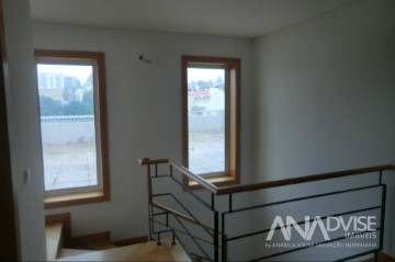 Appartement 4 Chambres à Viseu