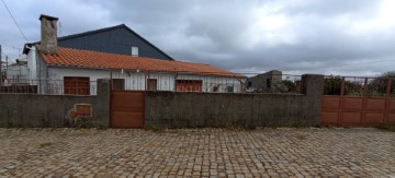 Quintas e casas rústicas 1 Quarto em Cebolais de Cima e Retaxo