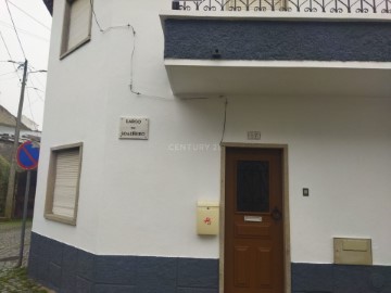 House 3 Bedrooms in Escalos de Baixo e Mata
