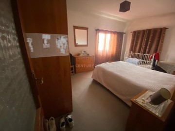 Apartment 2 Bedrooms in Escalos de Cima e Lousa