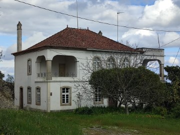 Maison 5 Chambres à Castelo Branco