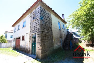 Maison 4 Chambres à Viseu