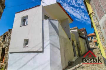 House 2 Bedrooms in Campo