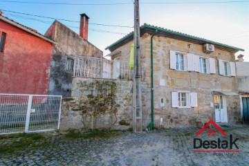 House 2 Bedrooms in Cunha Baixa