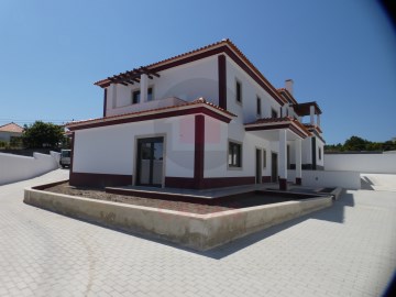 villa in Salir de Matos