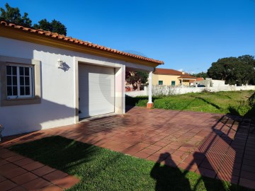 villa in Nadadouro