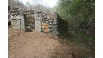 Quintas e casas rústicas 1 Quarto em Tinhela e Alvarelhos