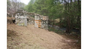 Quintas e casas rústicas 1 Quarto em Tinhela e Alvarelhos