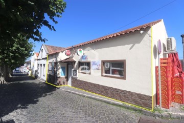 House  in Mosteiros