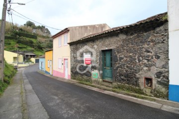 Moradia 1 Quarto em Ponta Garça
