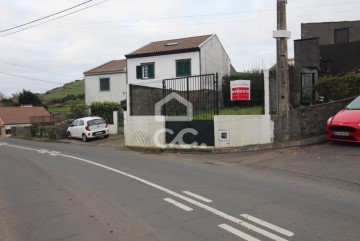 Land in Lagoa (Santa Cruz)
