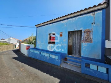 Maison 3 Chambres à Fenais da Ajuda