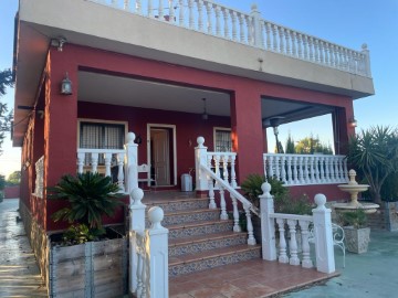 House 4 Bedrooms in Dolores