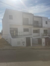 House 4 Bedrooms in Corroios