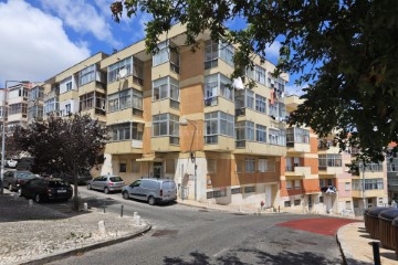 Apartment 2 Bedrooms in Cacém e São Marcos