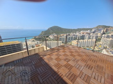 Penthouse 4 Bedrooms in Cala de Villajoyosa