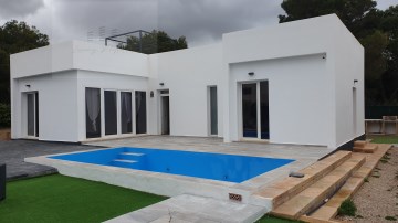 House 3 Bedrooms in Cala Pi