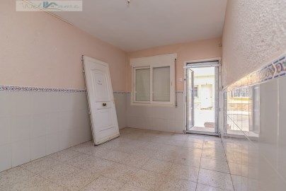House 4 Bedrooms in El Algar