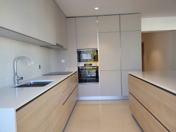 Apartamento 3 Quartos em Vila Nova da Telha