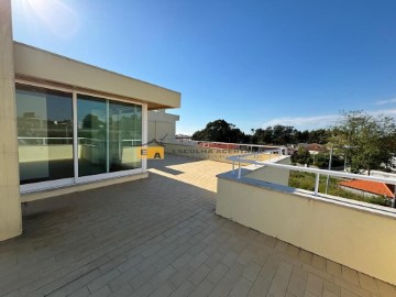 House 3 Bedrooms in Gulpilhares e Valadares