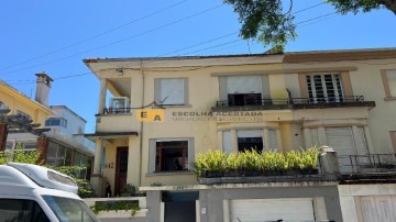 House 5 Bedrooms in Lordelo do Ouro e Massarelos