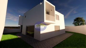 House 4 Bedrooms in Mozelos