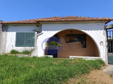 House  in Canelas e Fermelã