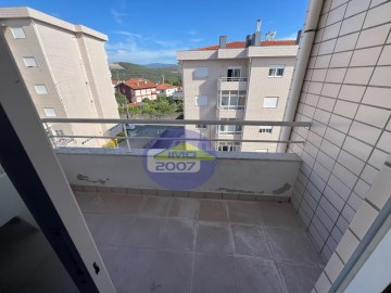 Apartment 2 Bedrooms in O. Azeméis, Riba-Ul, Ul, Macinhata Seixa, Madail