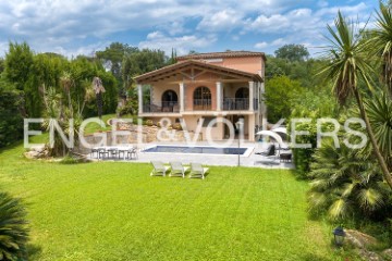 House 5 Bedrooms in Palau