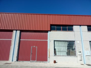 Bâtiment industriel / entrepôt à Campillos